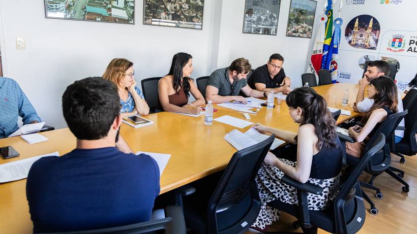 Pouso Alegre lança Chamamento Público para participação de blocos no Carnaval 2026