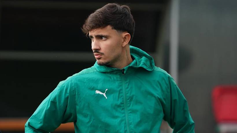 Pousão anuncia contratação de Enzo, filho de Falcão, ícone do futsal