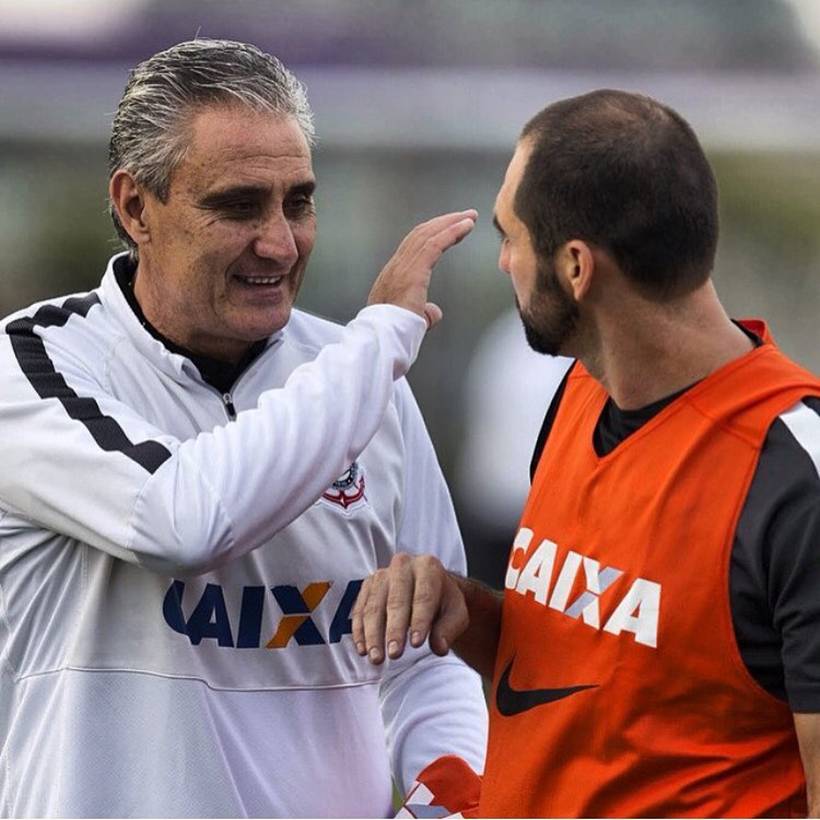 Agora como treinador, Danilo reencontra Tite na estreia do Mineiro