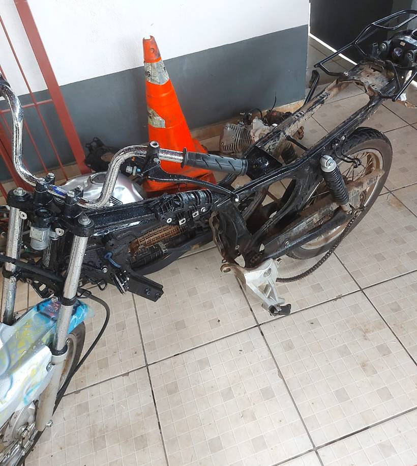 Homem é preso com carro e moto clonados em Borda da Mata