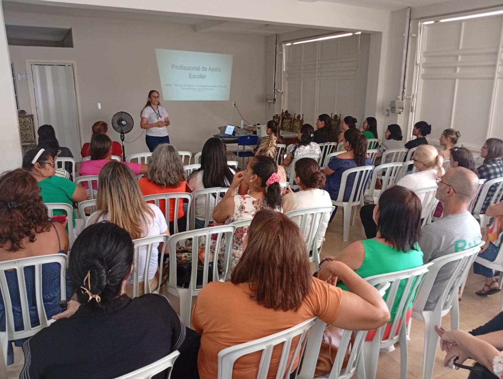 Prefeitura promove formação para monitores da rede municipal de ensino de Pouso Alegre