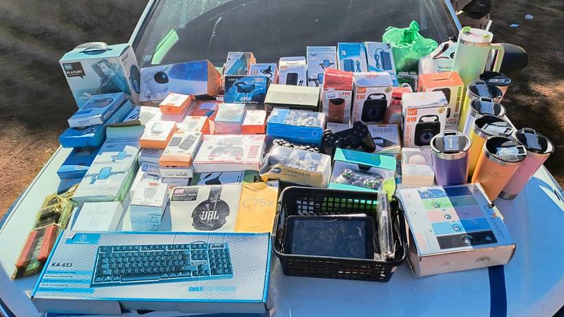 Após roubar carro e furtar loja, grupo é preso ao se esconder em prédio em construção