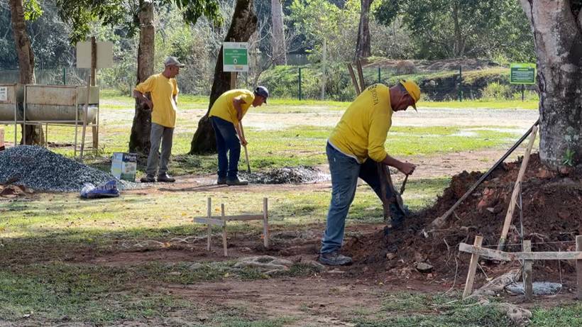 Horto está em obras há dois anos e Prefeitura dá novo prazo para entrega