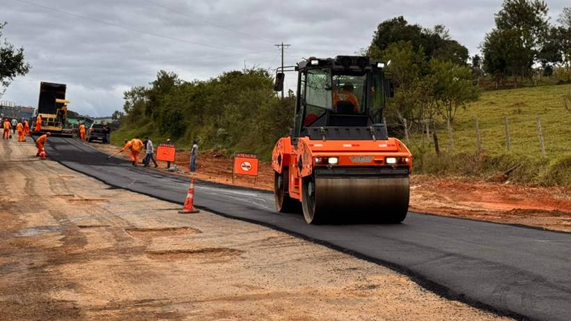 EPR entrega obras em Borda e Jacutinga; autoridades vistoriam melhorias na AMG-1935