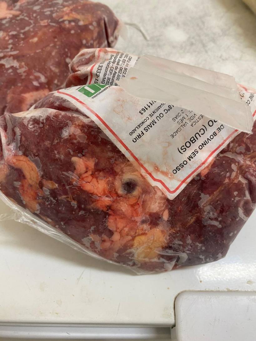 Escolas comunicam carne bovina com excesso de gordura e Prefeitura notifica fornecedor