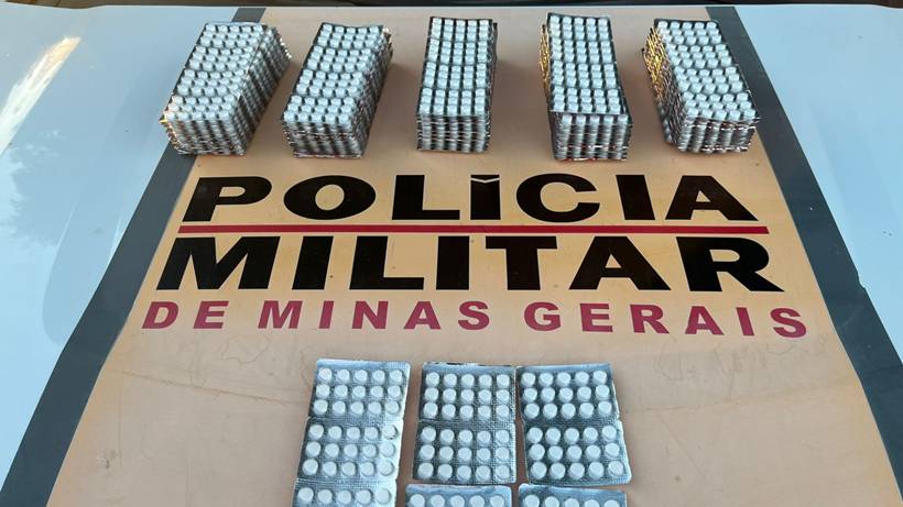 Homem é preso com mais de 3 mil comprimidos de anfetamina em Santa Rita do Sapucaí