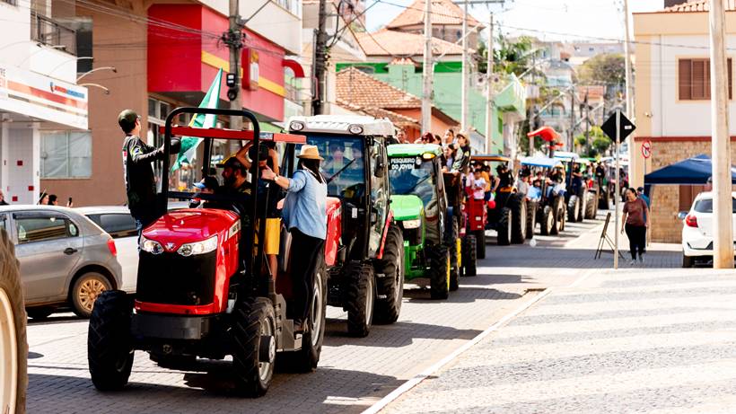Cachoeira de Minas recebe Feira do Produtor Rural e Tratorada com shows gratuitos