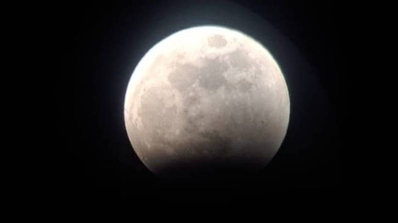 Eclipse parcial da Lua poderá ser observado em cidades do Sul de Minas na madrugada