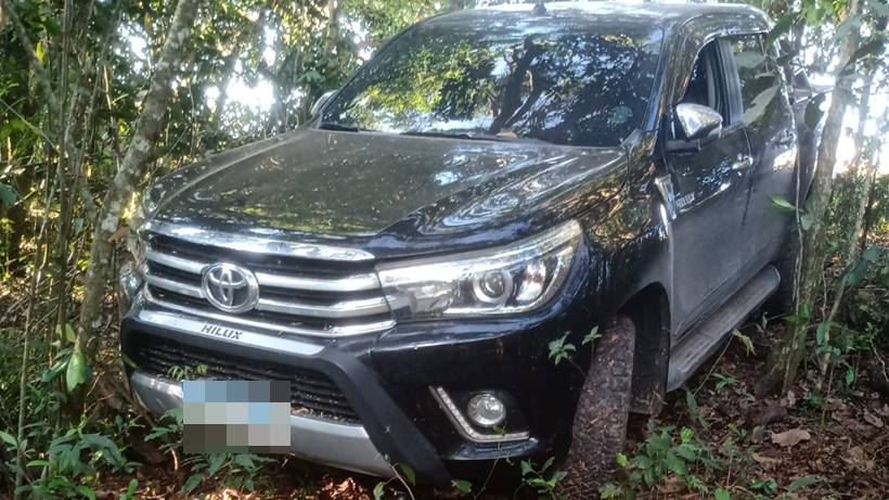 Vereador tem caminhonete furtada ao estacionar na rua para participar de rodeio