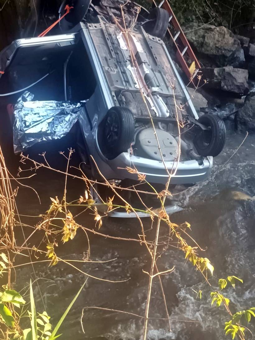 Identificado homem que morreu após carro cair de ponte sobre o Rio Mandu
