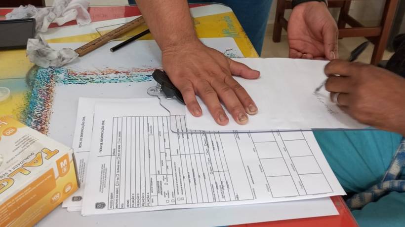 CAC emite nova identidade para cerca de 40 idosos que vivem em asilo