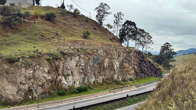 Obras em talude vão alterar trânsito na Fernão Dias, em Camanducaia, a partir de outubro