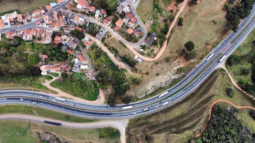 Obras em talude vão alterar trânsito na Fernão Dias, em Camanducaia, a partir de outubro