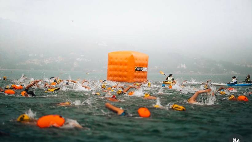 Aos 46 anos, vereadora volta à natação e conquista pódio em prova de 5 km