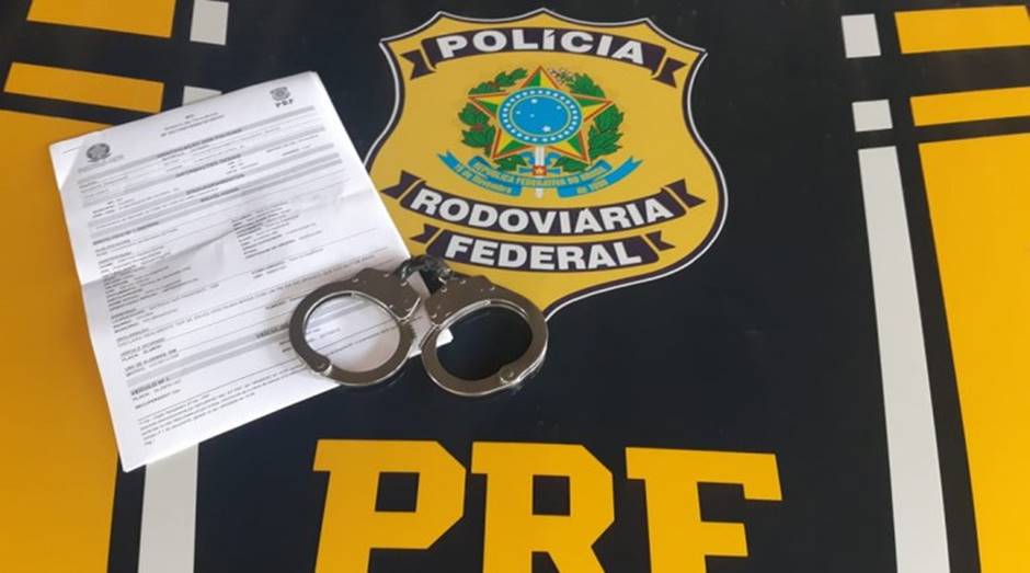 Chefe de organização criminosa no Ceará é preso pela PRF em Pouso Alegre