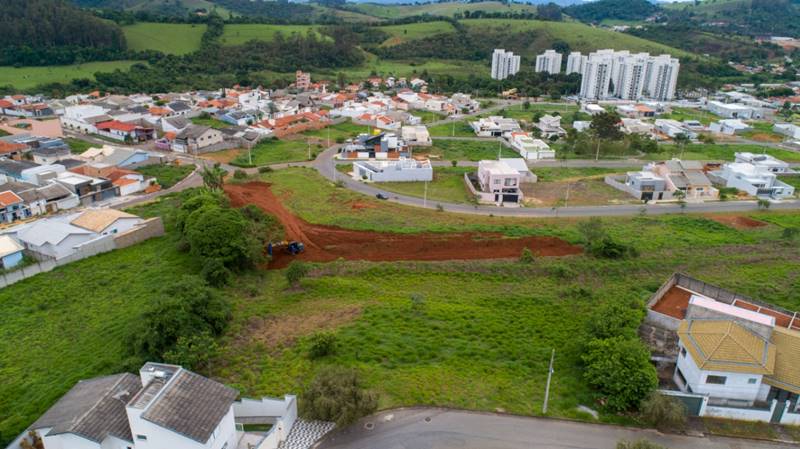 Nova escola em construção no bairro Buritis, em Pouso Alegre. Imagem: reprodução prefeitura