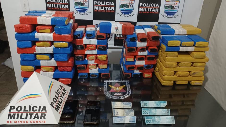 Passa Quatro: Polícia apreende 108 kg de maconha e prende três pessoas