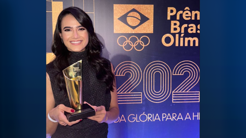 Bárbara Hellen é eleita melhor Karateca do Brasil em 2023