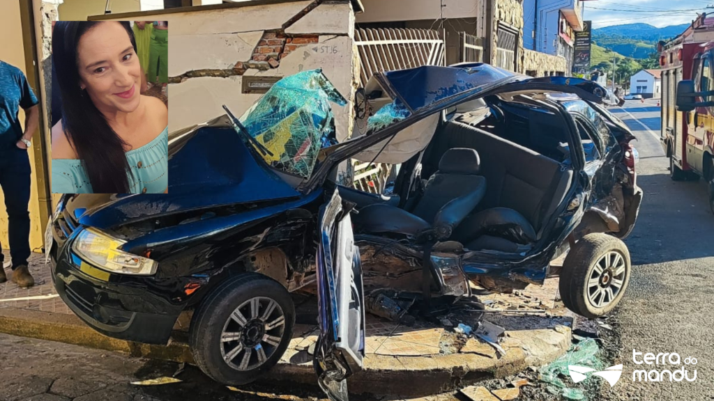 Mulher morre após carro ser prensado por caminhão em muro na MG-290