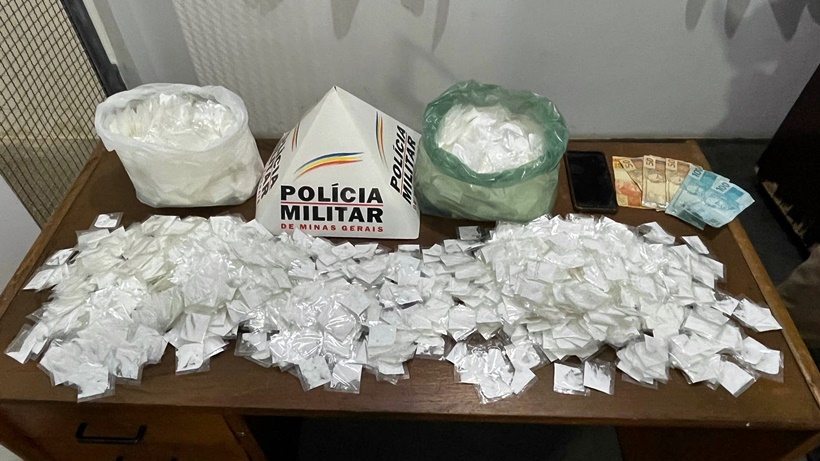 Jovem é preso com mais de 3 mil papelotes de cocaína em Itanhandu