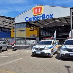 Dupla furta bebida em supermercado no bairro Fátima, em Pouso Alegre