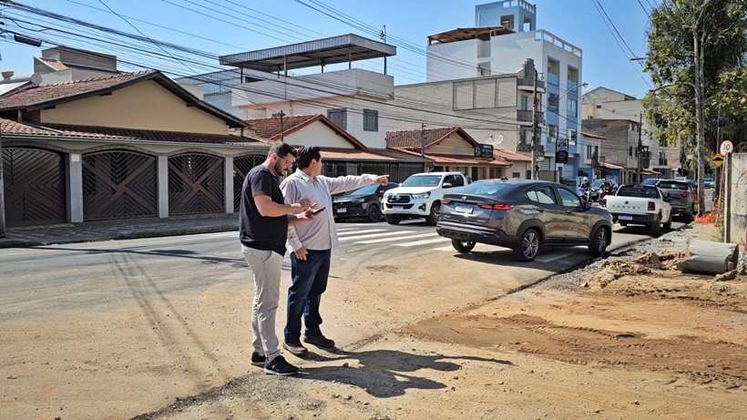 Após três meses de interdição, Rua Jaci Laraia tem trânsito liberado