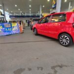 Gasolina a R$ 3,82: Consumidores fazem fila em posto de combustíveis no Dia Livre de Impostos