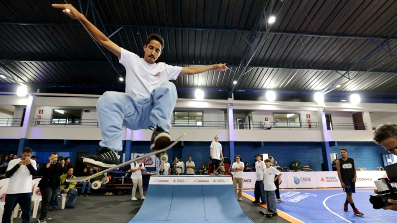 MG lança programa de fomento ao skate, basquete e outros esportes urbanos