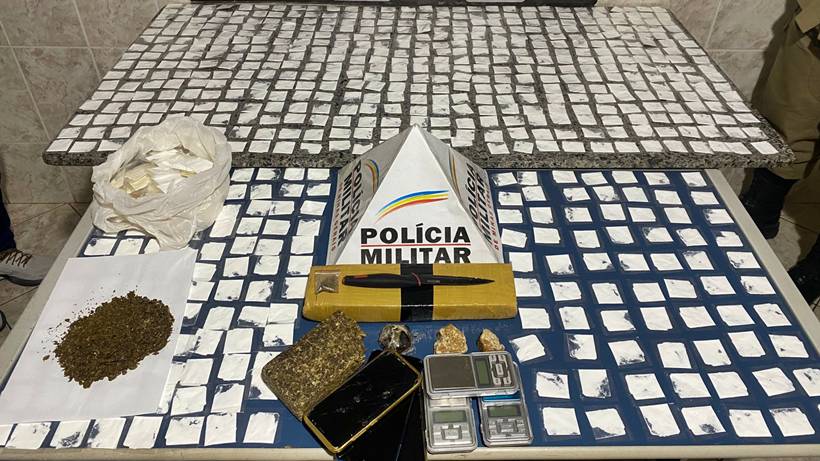 Homem é preso com cerca de mil papelotes de cocaína em Itapeva