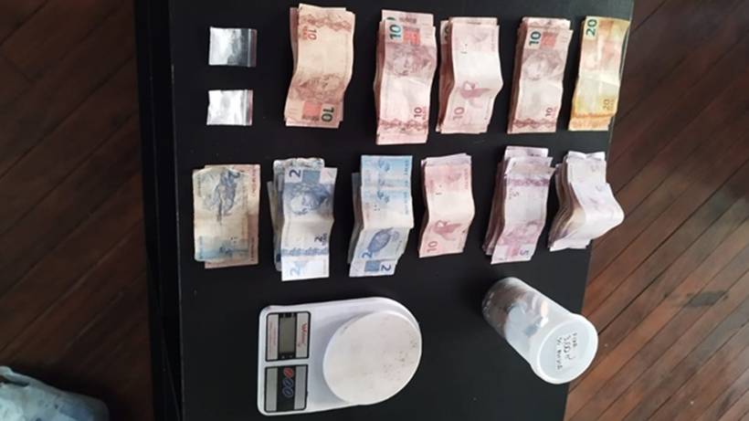PM desarticula quadrilha que usava adega para lavar dinheiro de tráfico de drogas