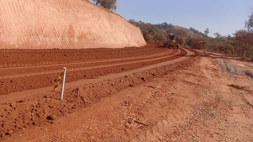 Obras avançam em estrada que liga Consolação a Cambuí, no Sul de Minas