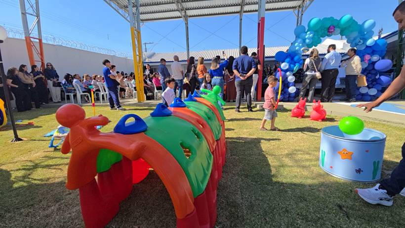 Nova creche é inaugurada no bairro São Cristóvão e atenderá 250 crianças