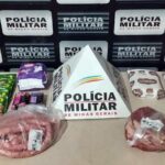 Homem é preso ao furtar carnes, queijo, absorvente e mais produtos em supermercado