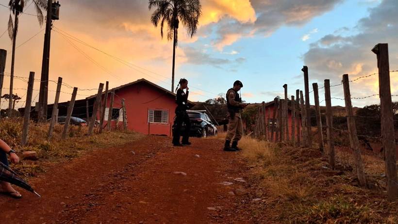 Mulher é morta por cães da vizinha na zona rural de Caldas