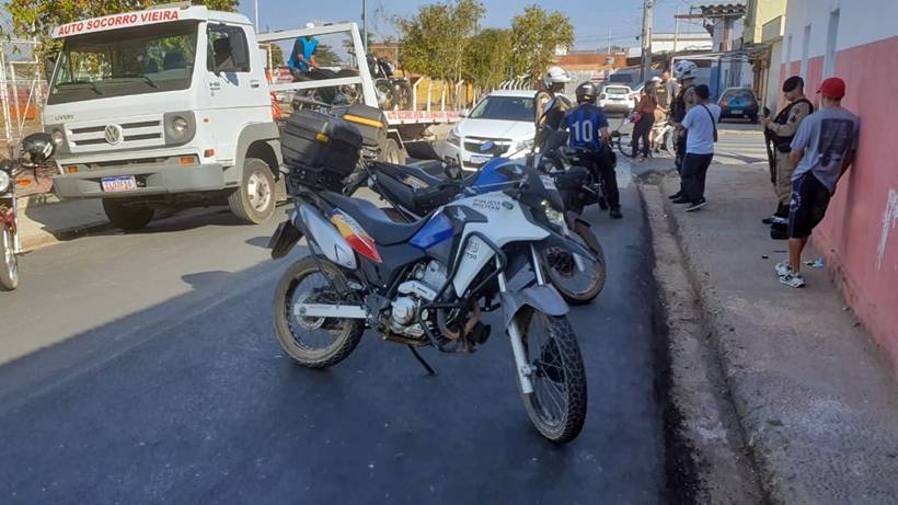 PM faz operação no São Geraldo após viatura ser atacada com pedrada