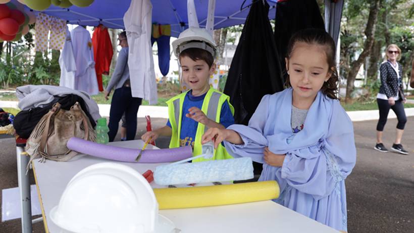 Mais de 600 educadores participam do 'DIA A' valorizando a alfabetização em Pouso Alegre / Foto: PMPA