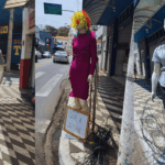 Comerciante faz protesto com manequim por problemas de fios soltos em Pouso Alegre