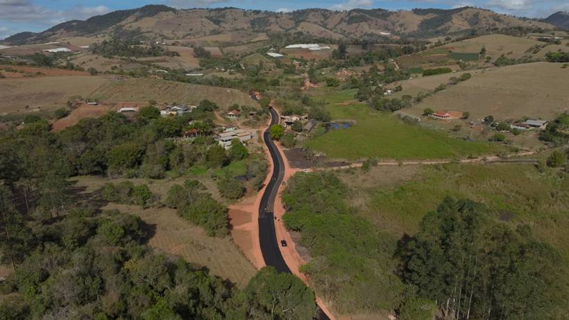 Pavimentação de novo trecho da estrada do Massaranduba será concluída está semana