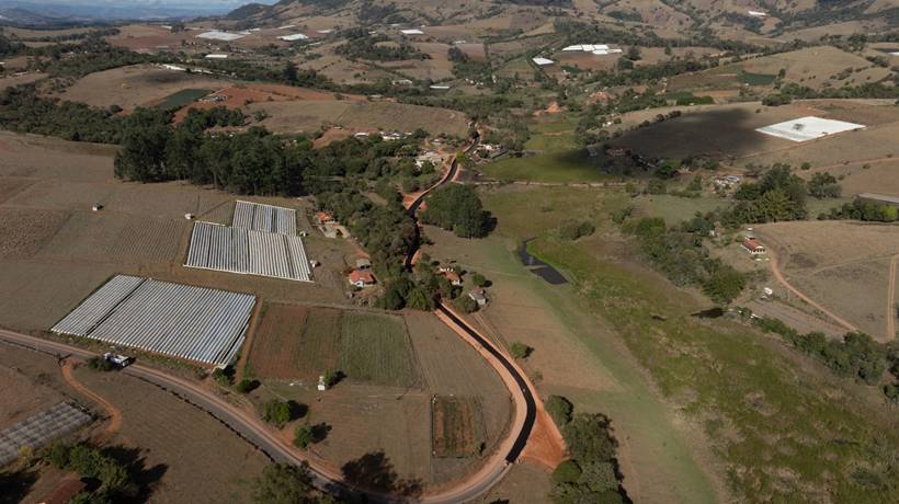Pavimentação de novo trecho da estrada do Massaranduba será concluída está semana