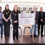Homem com criança nos ombros furta perfumes em loja no centro de Pouso Alegre