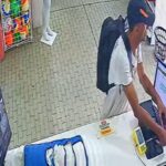 Homem é flagrado furtando celular em balcão de loja em Pouso Alegre